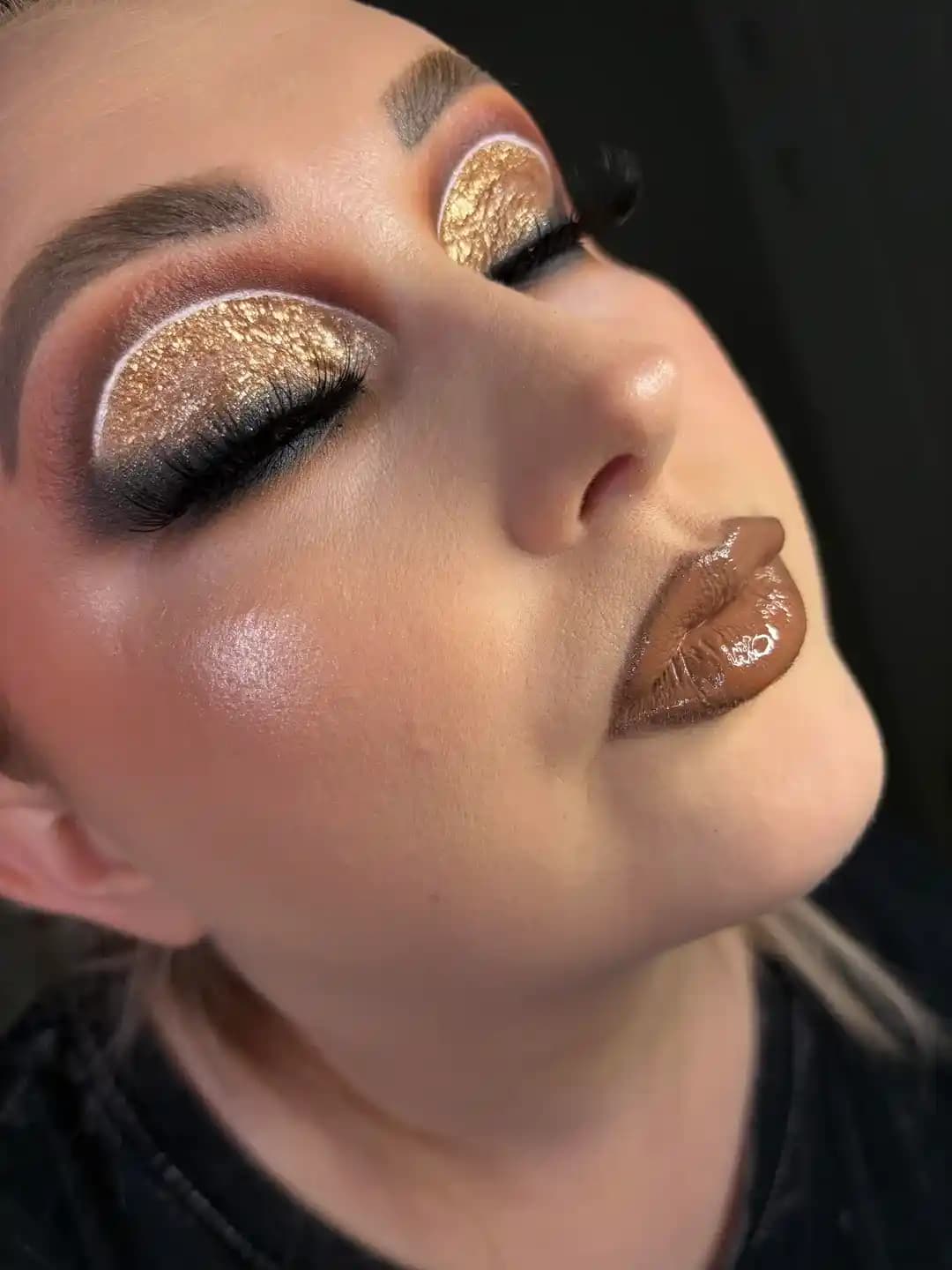 Gold Foil Glam Makyajı: Ürünler, Teknikler ve Maliyet Analizi ile Detaylı İnceleme