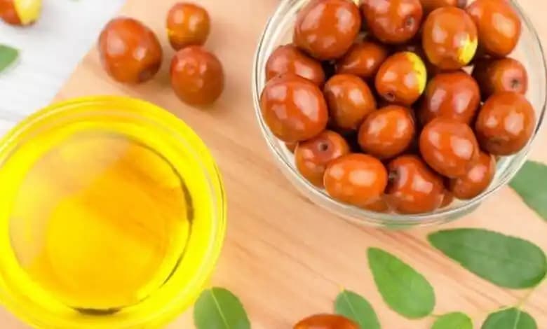Jojoba Yağının Cilt Bakımındaki Özellikleri ve Faydaları Üzerine Detaylı İnceleme