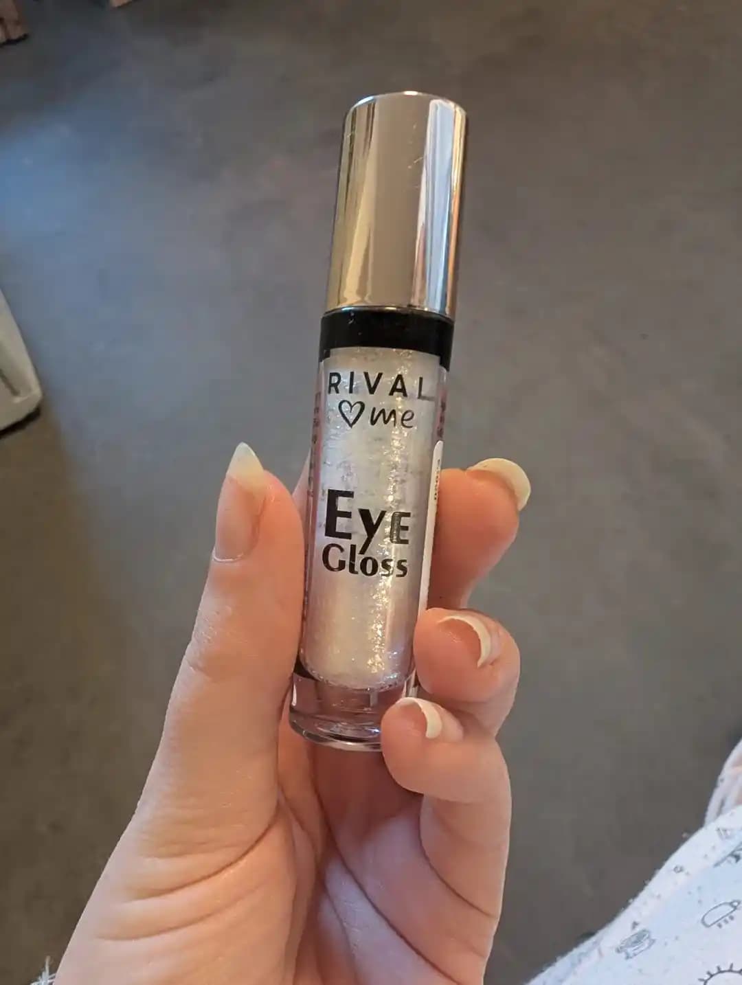 Sıvı Simli Göz Farları ve Üretimi Durdurulan Ürünlere Alternatif Markalar