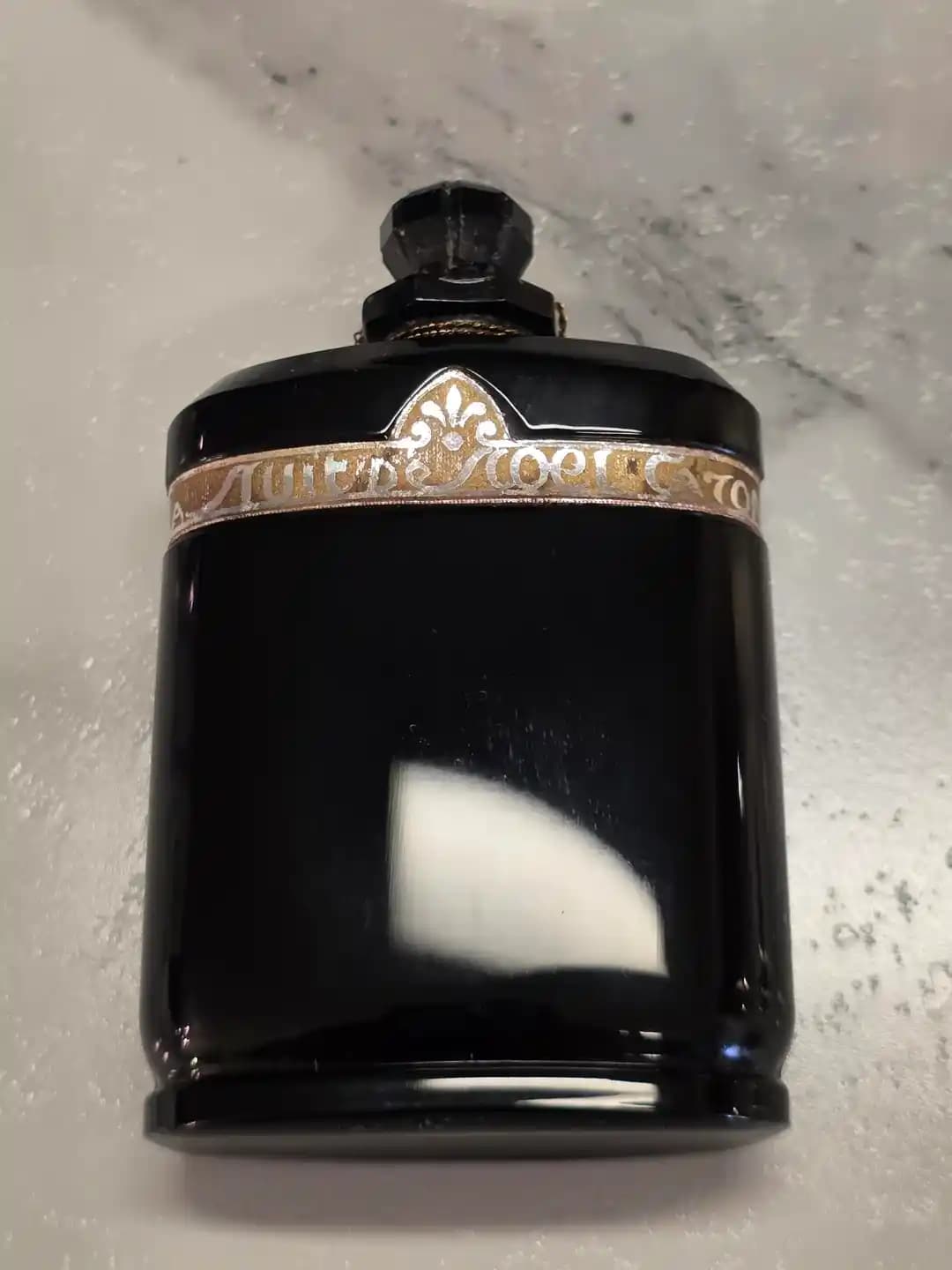 Caron Nuit de Noël: Savaş Öncesi Orijinal Formülüyle Tarihî Bir Parfüm İncelemesi