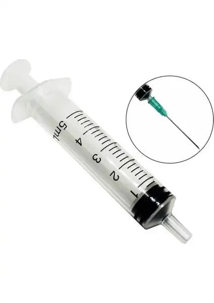 Ayset 5 ml Yeşil İğneli Enjektör: Güvenilir ve Steril Tıbbi Enjektör Çözümü