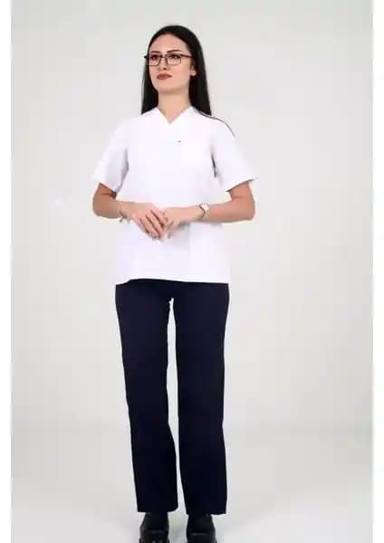 Kadın Alpaka Beli Lastikli Lacivert Pantolon: Şıklık ve Konforu Bir Arada Sunar