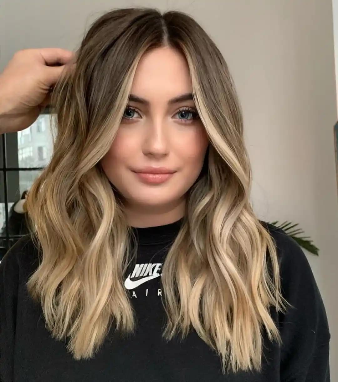 Baby Light Saç Teknikleri ve Doğal Görünüm İçin En İyi Uygulama Yöntemleri