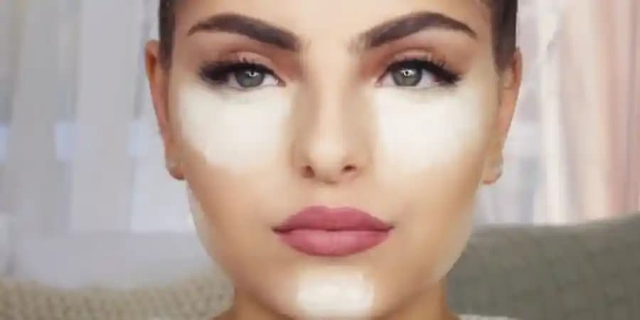 Baking Makyaj Nedir ve Doğru Uygulama Yöntemleriyle Kalıcı ve Parlak Görünüm Sağlama