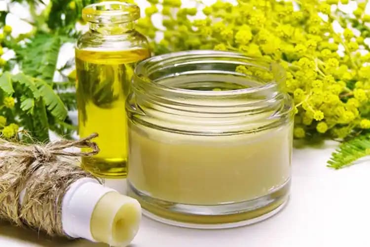 Bebek Yağı Yüze Sürülür mü? Cilt Bakımında Doğal Bir Yaklaşım