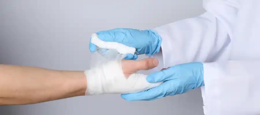 Bıçak Kesiği İyileşme Süreci ve Dikkat Edilmesi Gerekenler