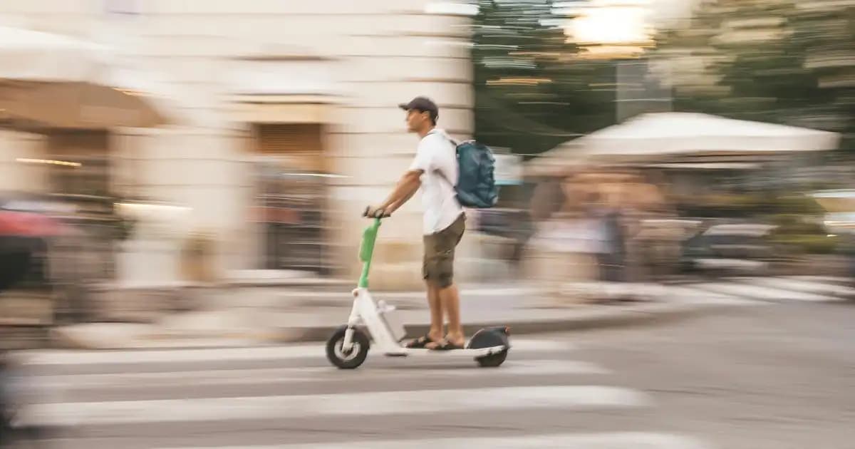 Bıyık Nasıl Düzeltilir Erkek Bakımında Estetik ve Hijyen İçin Temel Yöntemler