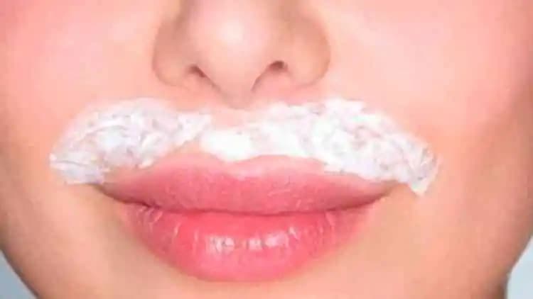 Bıyık Üstü Lekeler: Nedenleri, Tedavi Yöntemleri ve Doğal Çözümler