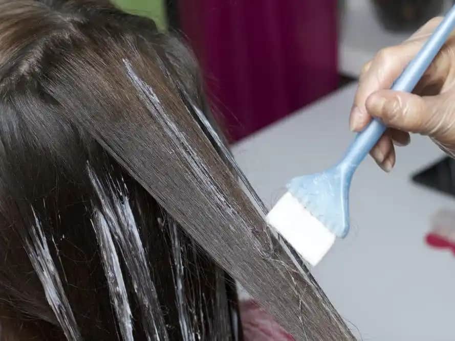 Boyalı Saç Rengi Nasıl Açılır Doğal Yöntemlerle Güvenli Saç Açma Rehberi