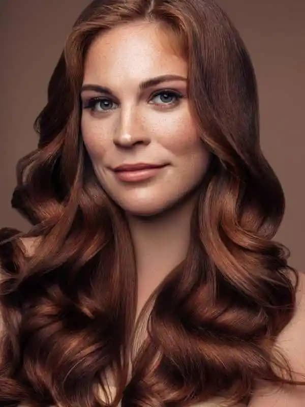 Çikolata Kızıl Saç Rengi: Doğal ve Çekici Bir Görünüm İçin İpuçları ve Bakım Önerileri