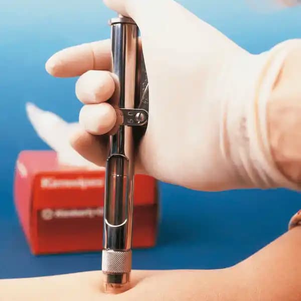 Dermojet Kozmetik Uygulamalarında Yenilikçi Enjeksiyon Teknolojisi Hakkında Bilgi