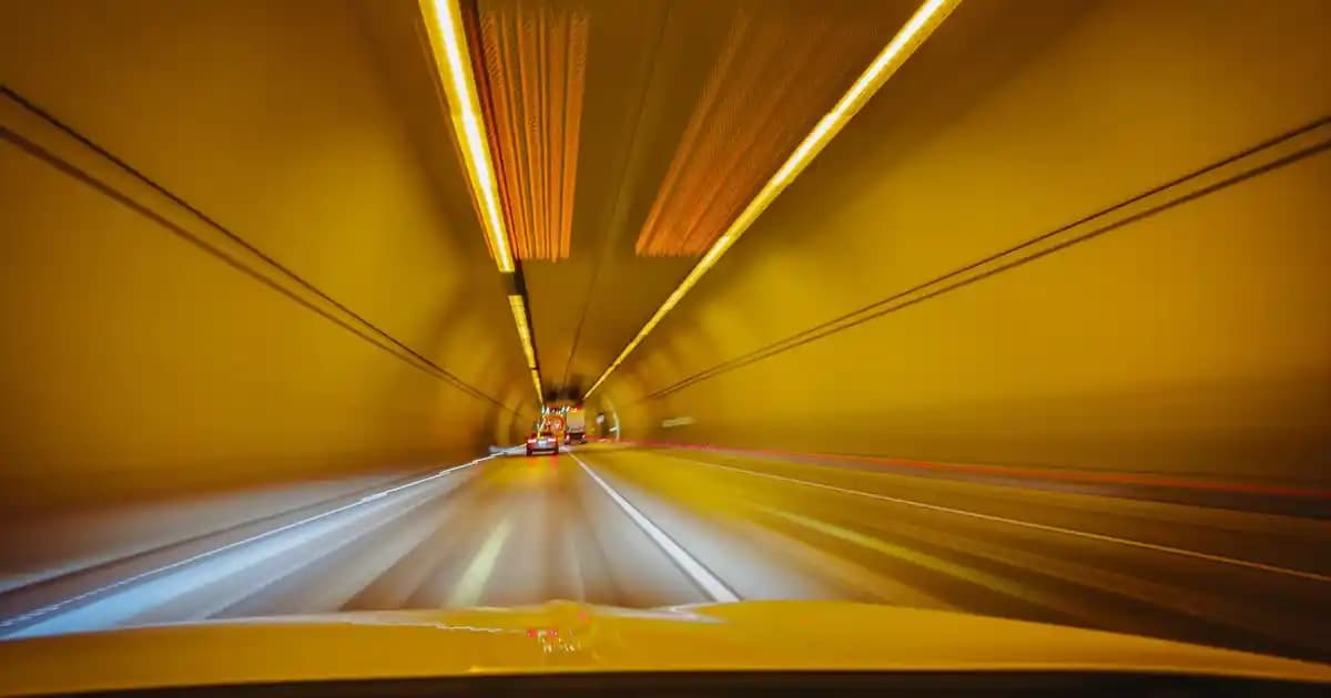 Diş Beyazlatma Tozları: Güvenli ve Etkili Gülüş Parlatıcı Kozmetik Ürünleri