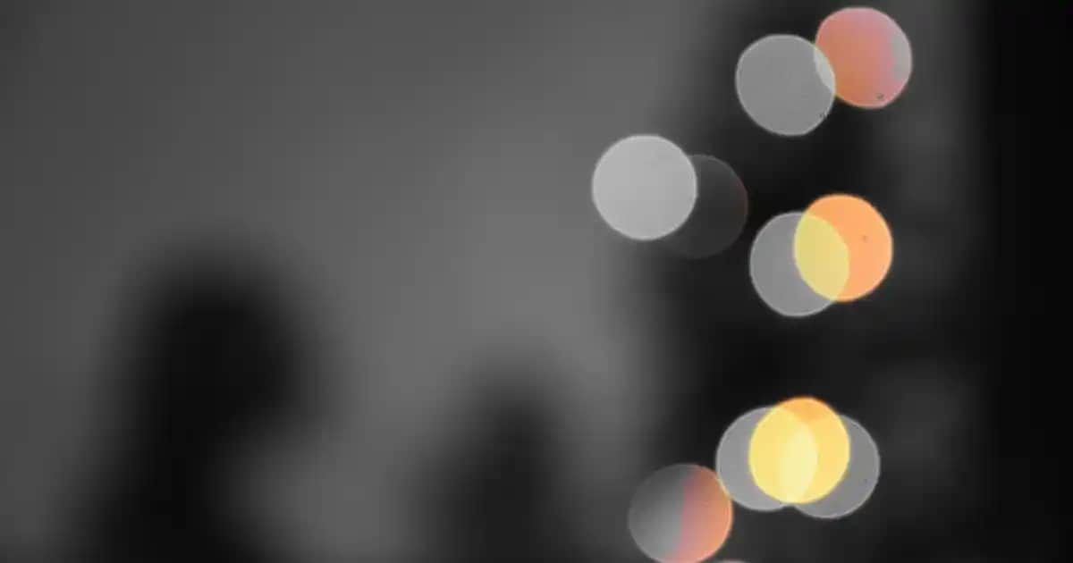 Doğum Sonrası Sivilce ve Cilt Değişiklikleri: Etkili Bakım Yöntemleri ve Tavsiyeler