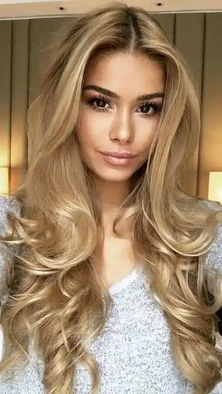 Dore Sarı Saç Renkleri Kataloğu ve Bakım İpuçları ile Şıklığınızı Yükseltin