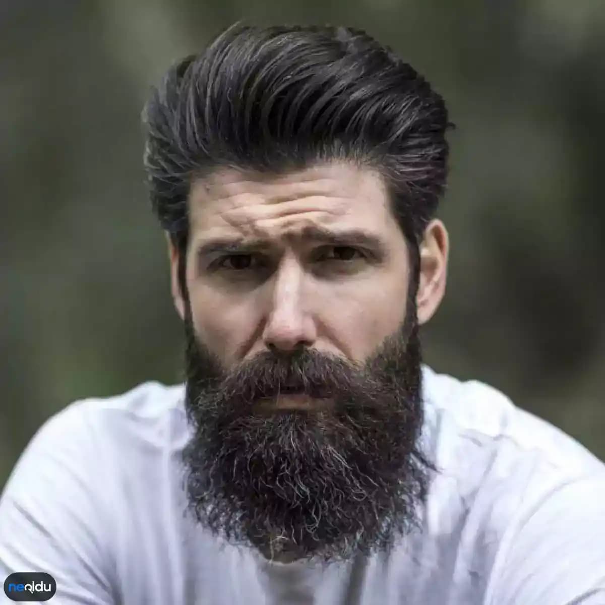 Erkekler İçin Sakal Bakımı ve Stil Rehberi: En İyi Ürünler ve İpuçları