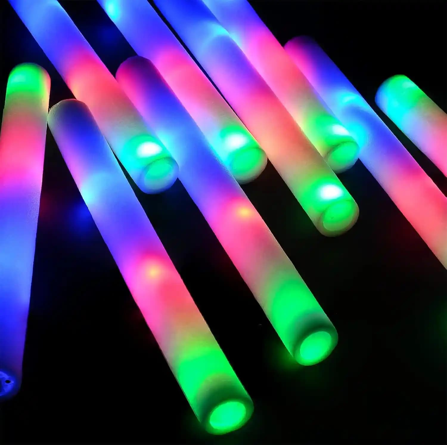 Glow Stickler: Kozmetik Trendleri ve Kullanım Alanları Hakkında Güncel Bilgiler