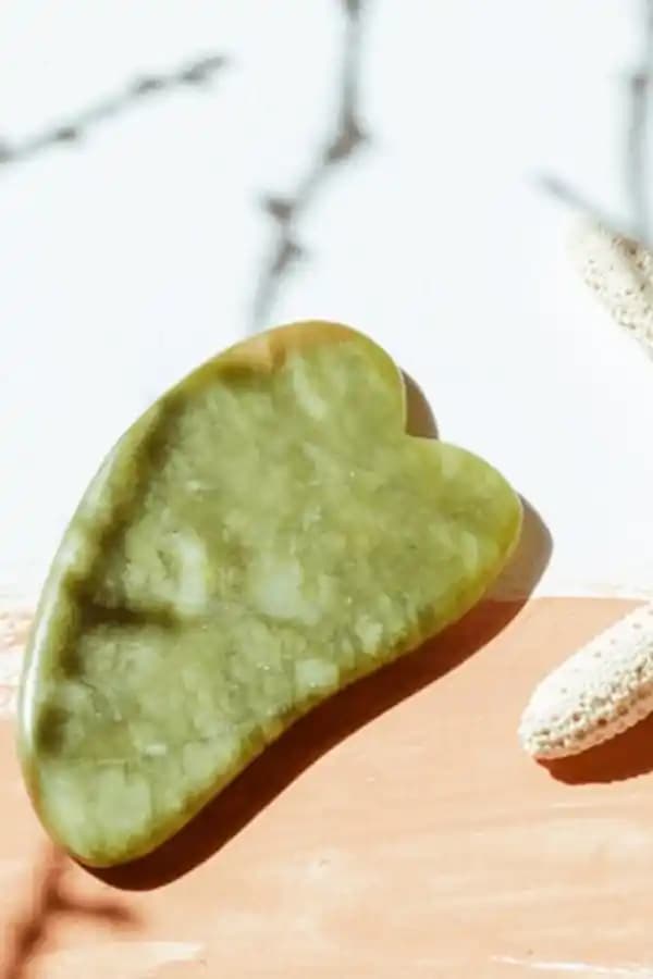 Gua Sha İçin Yüz Yağı Seçimi ve Kullanım İpuçları Cilt Sağlığını Destekler