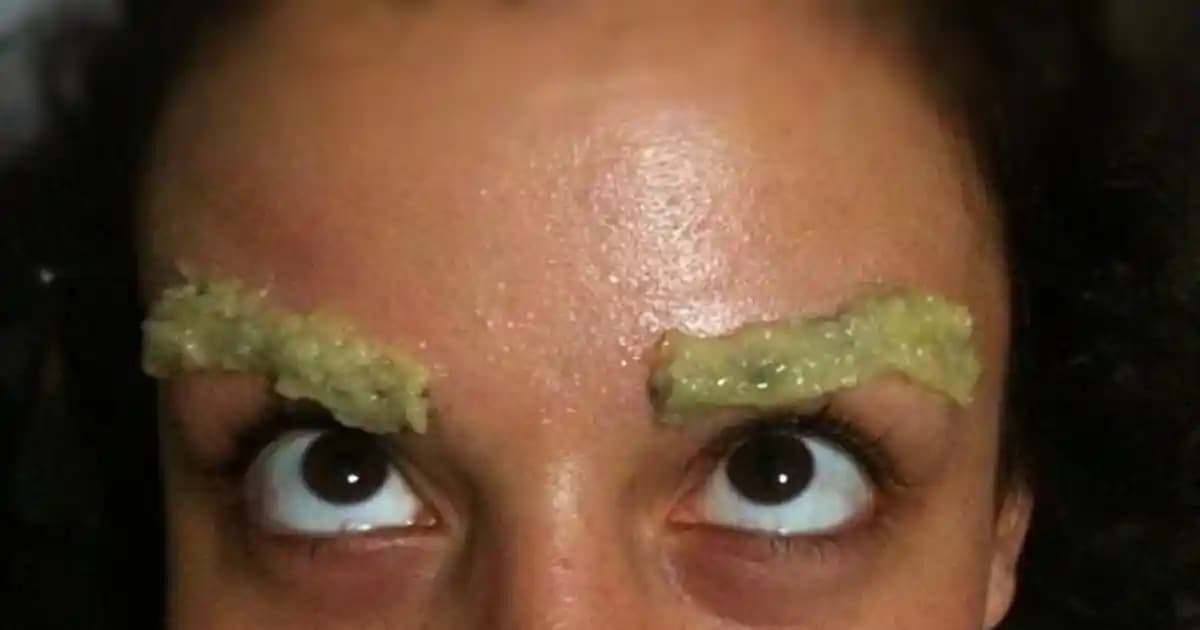 Kaşlara Vazelin Sürmek: Güvenli ve Etkili Uygulama Rehberi