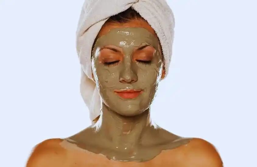 Kil Maskesi ve Tonik Kullanım Sırası: En Etkili Cilt Bakım Yöntemleri