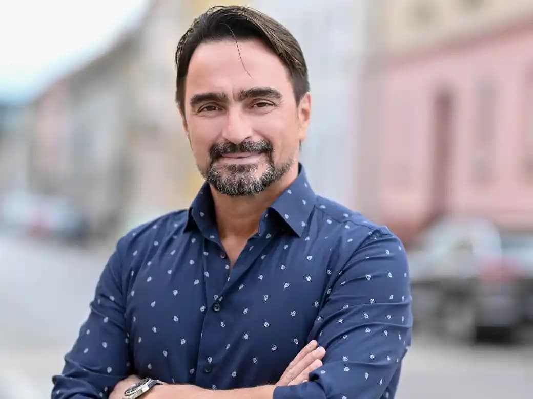 Kozmetik Sektöründe Dijital Dönüşüm ve Geleceğin Trendleri Analizi