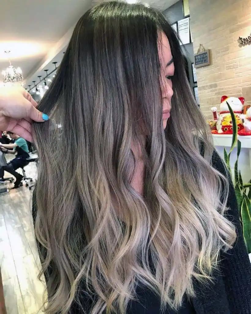 Küllü Sarı Renk Seçenekleri ve Ten ile Yüz Şekline Uygun Makyaj İpuçları