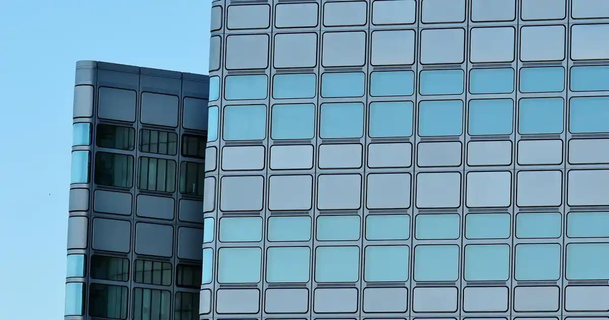 Lavanta Yağı: Doğal Güzellik ve Cilt Sağlığı İçin Çok Yönlü Bir Kozmetik Bileşen