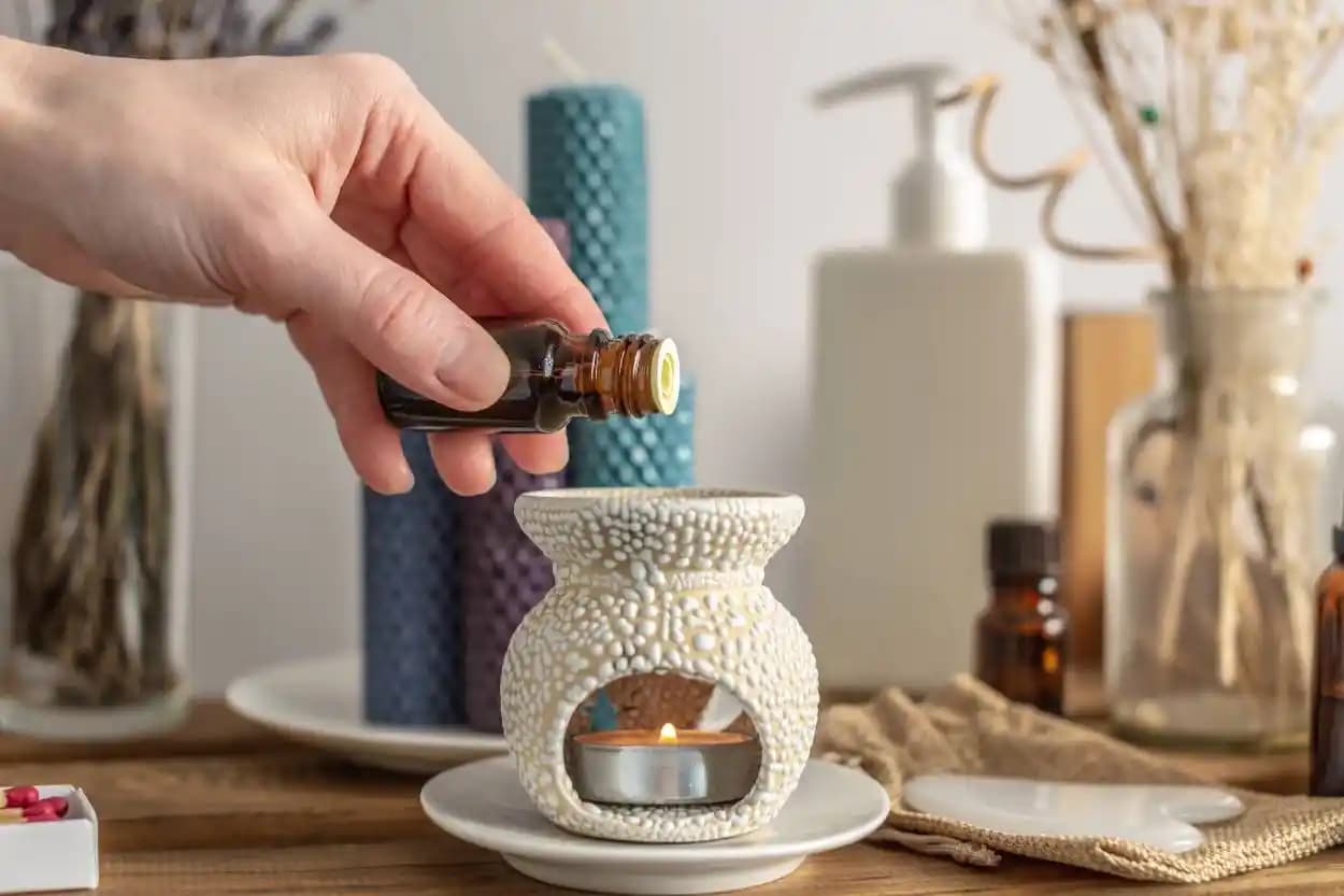 Nioli Yağı Kullanım Alanları ve Kozmetik Sektöründeki Önemi Hakkında Detaylar