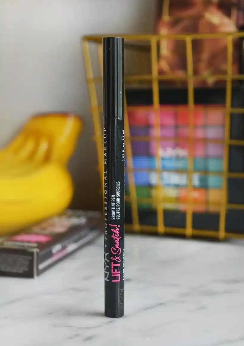 NYX Lift ve Snatch Kaş Kalemi ile Doğal ve Kalkık Kaşlar Yaratmanın Yolları