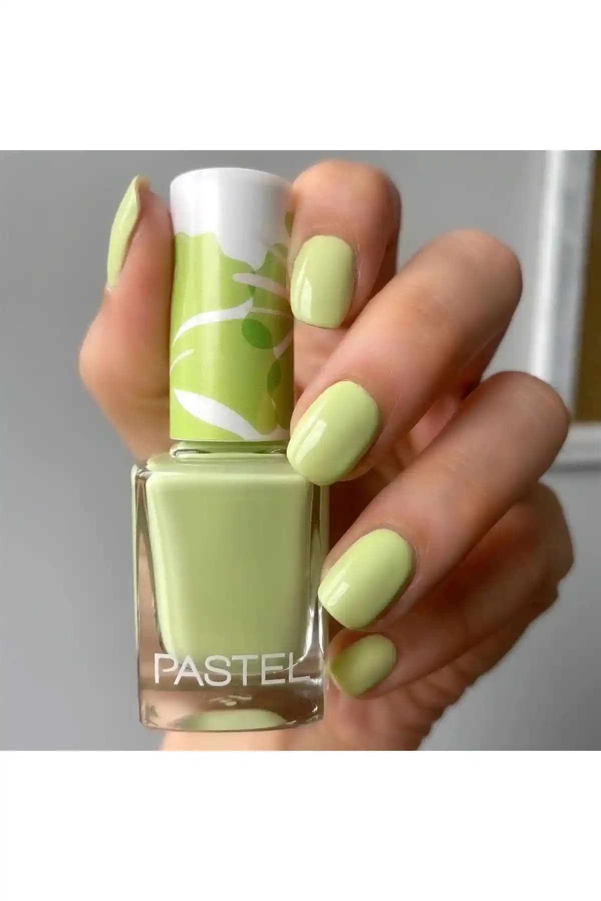 Pastel Oje Trendleri: Güzellik Dünyasında Soft Tonların Yükselişi ve Modern Kullanım İpuçları