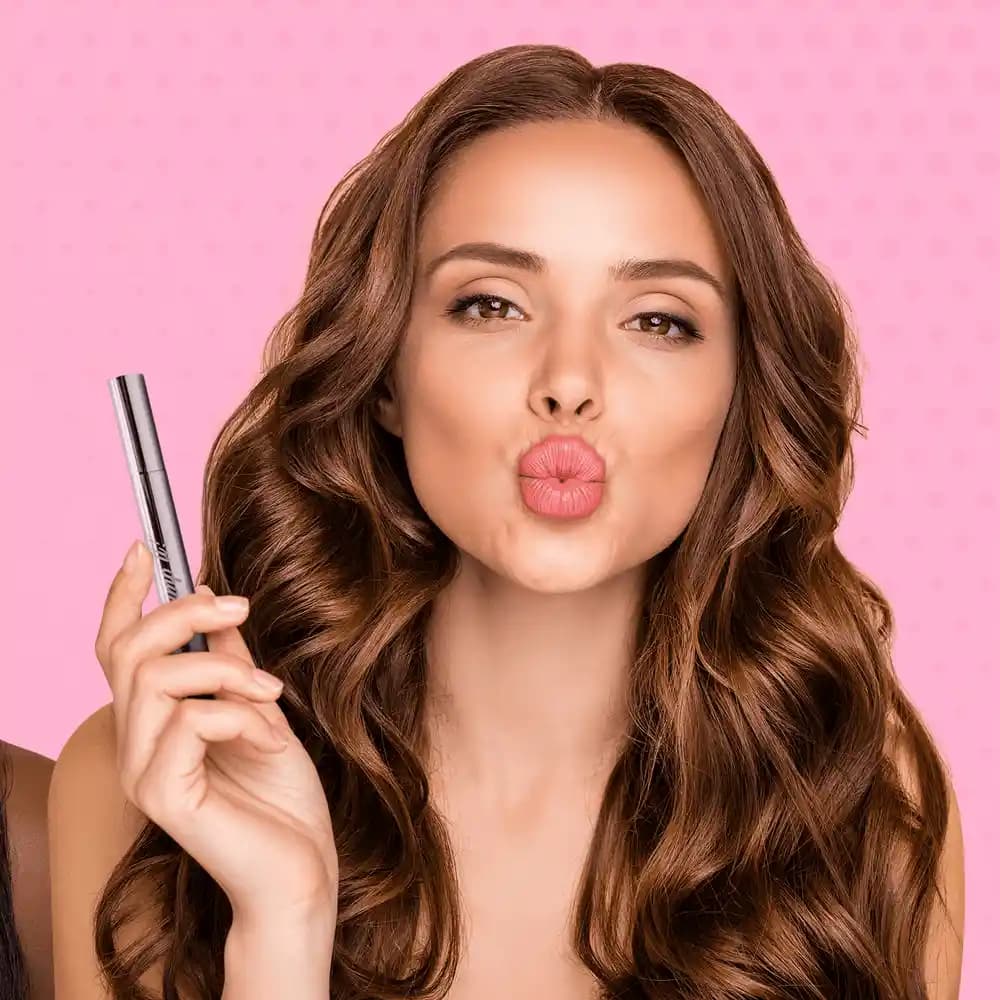 Plump It Trendleri: Dolgunlaştırıcı Kozmetik Ürünleri ve Güzellikte Yeni Yaklaşımlar