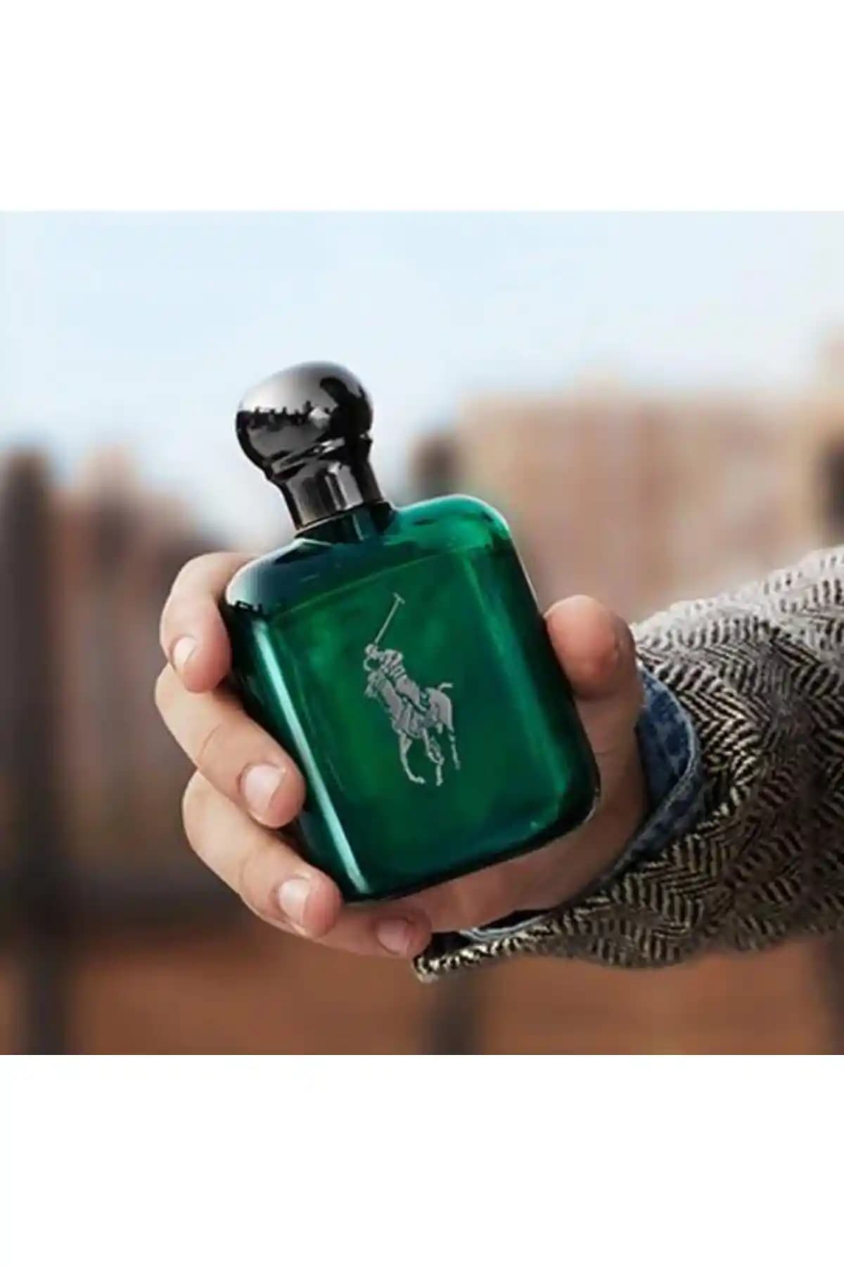 Polo Erkek Parfümü: Şıklık ve Kalıcılığıyla Erkeklerin Tercihi Parfüm Seçenekleri