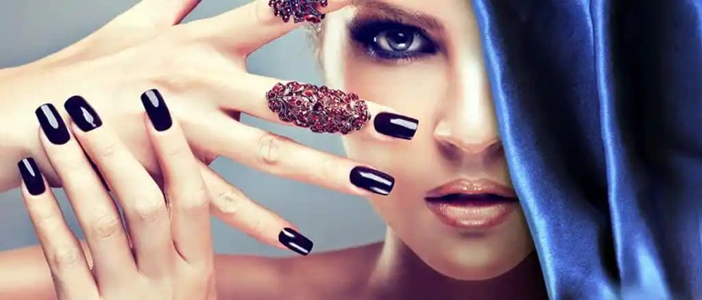 Protez Tırnak Ne Kadar Süre Kullanılır ve Bakım İpuçları