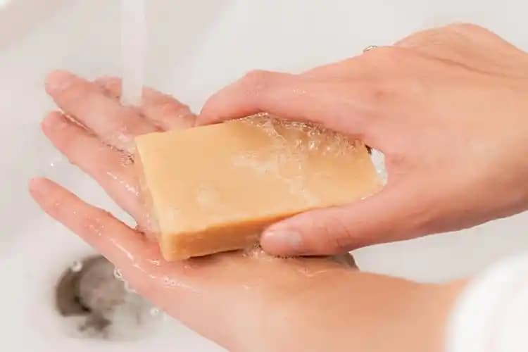 Sabunların Kimyasal Doğası ve pH Değeri Üzerine Detaylı Bilgi