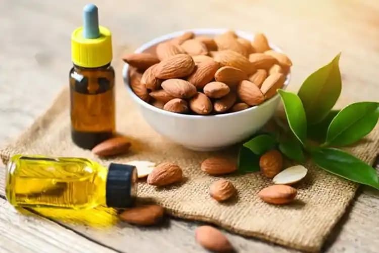 Saç Bakımında Badem Yağı Kullanımının Faydaları ve Doğru Uygulama Yöntemleri