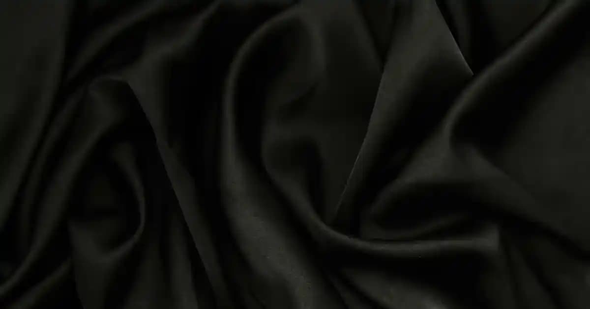 Sıcak Cilt Alt Tonunu Tanıma ve Uygun Makyaj ile Güzelliği Vurgulama Rehberi