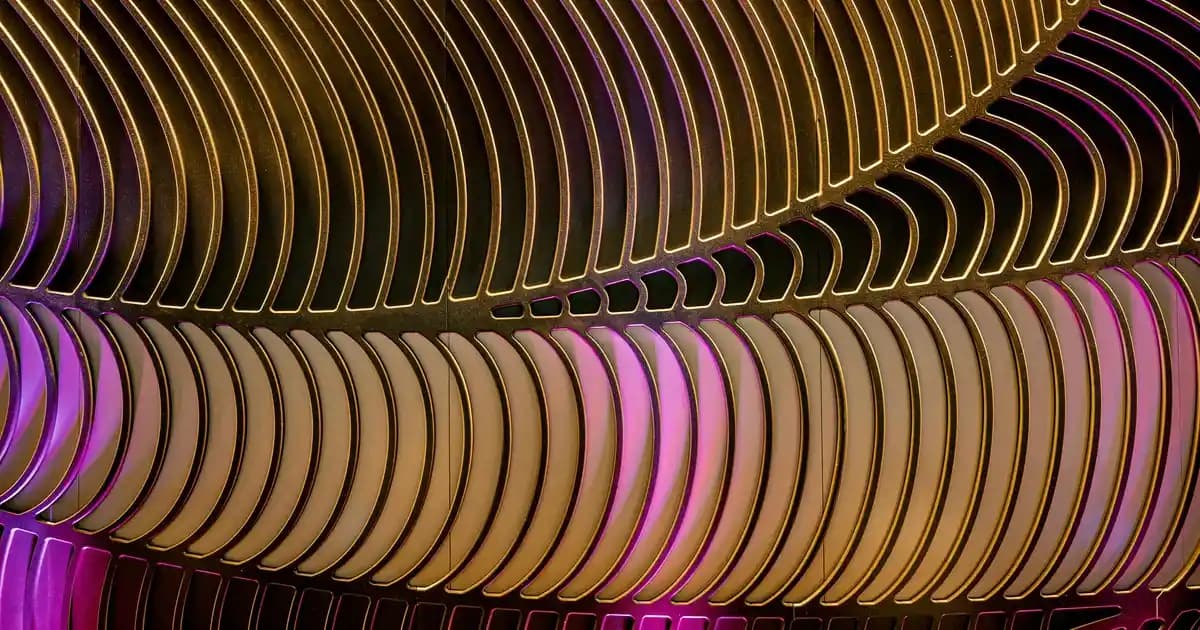 Simli Makyajın Temel Özellikleri ve Günlük Kullanım İpuçları