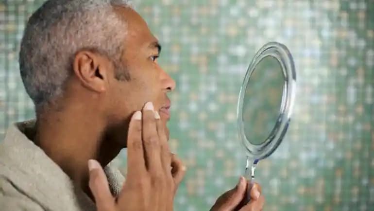 Sivilce İzlerinin Oluşumu ve Azaltıcı Etkili Kozmetik ile Tıbbi Yöntemler