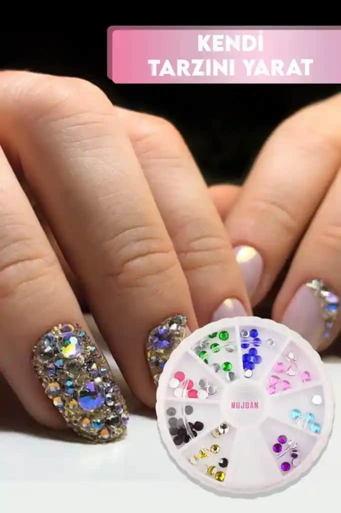 Tırnak Süsleme Setleri: Yaratıcı ve Profesyonel Tırnak Tasarımı İçin En İyi Seçenekler