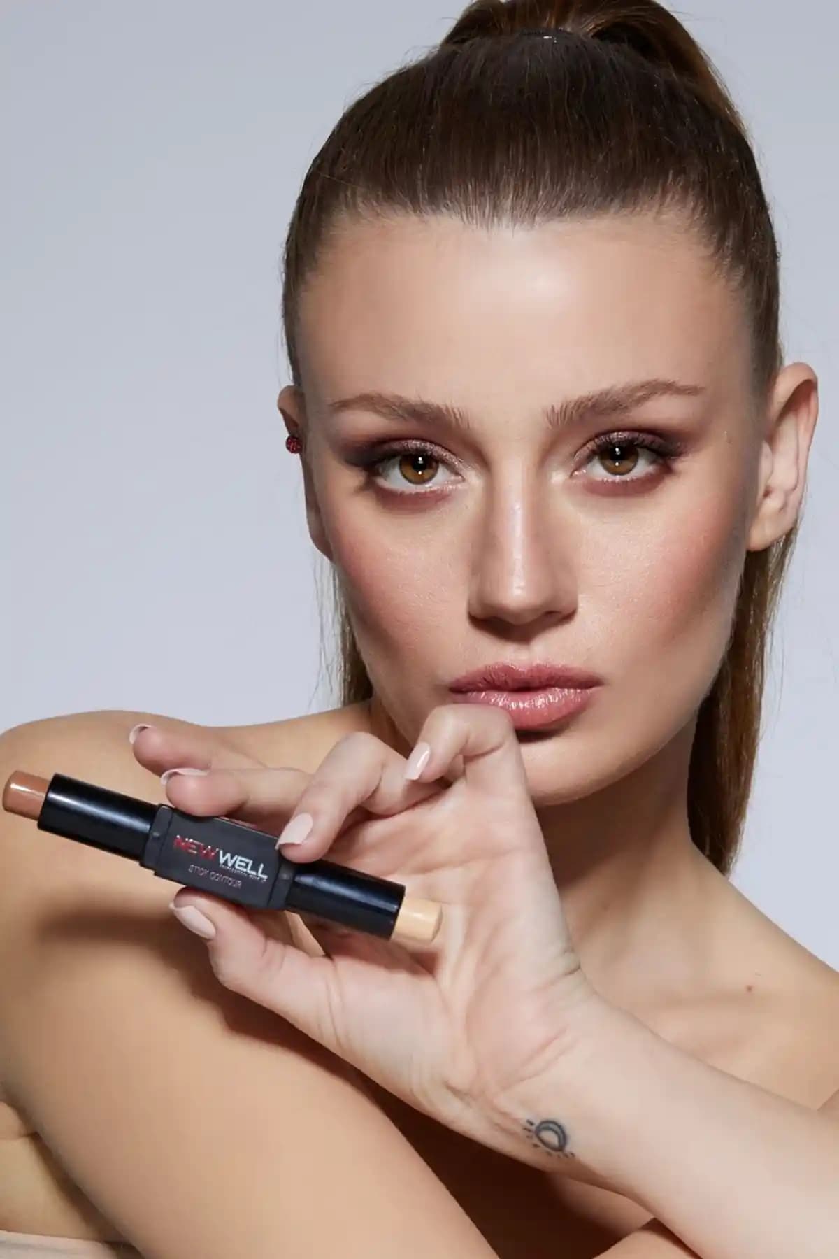 Well Contour Stick ile Makyajda Pratiklik ve Doğallık Sağlayan Yenilik