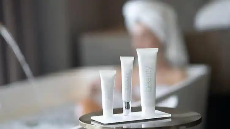 Yaşlanma Karşıtı Kremler Hangi Yaşta Kullanılmalı ve Doğru Bakım Nasıl Yapılır