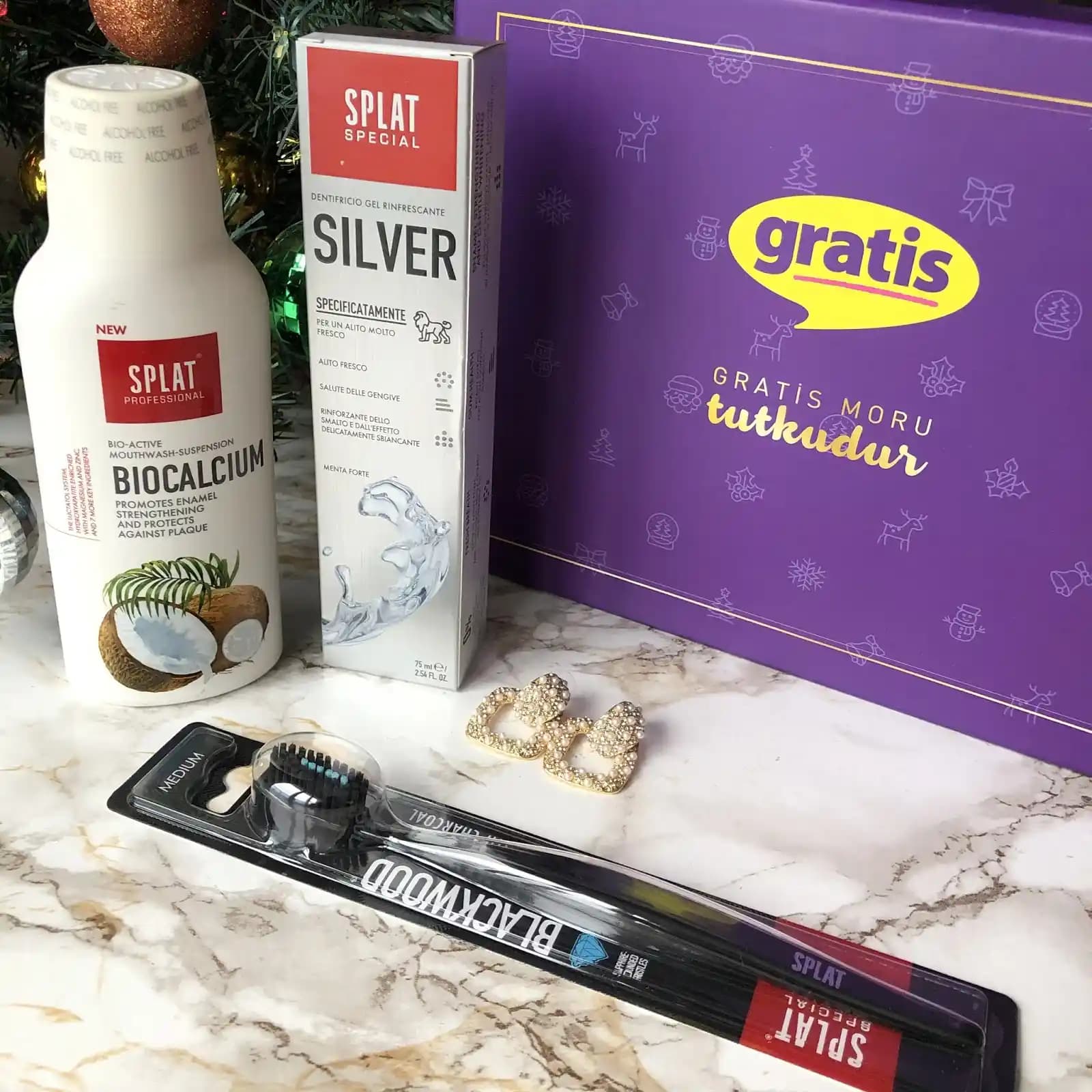 Yılbaşı Kozmetik Kutuları: Güzelliğinizi Taçlandıran Hediye Seçenekleri ve Fırsatlar