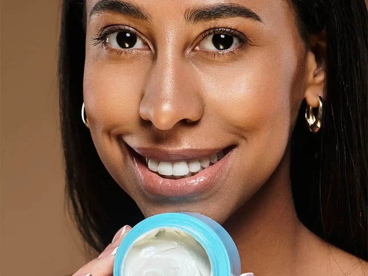 Yüzdeki Kızarıklık ve Lekeleri Azaltmak İçin Etkili Doğal ve Medikal Yöntemler