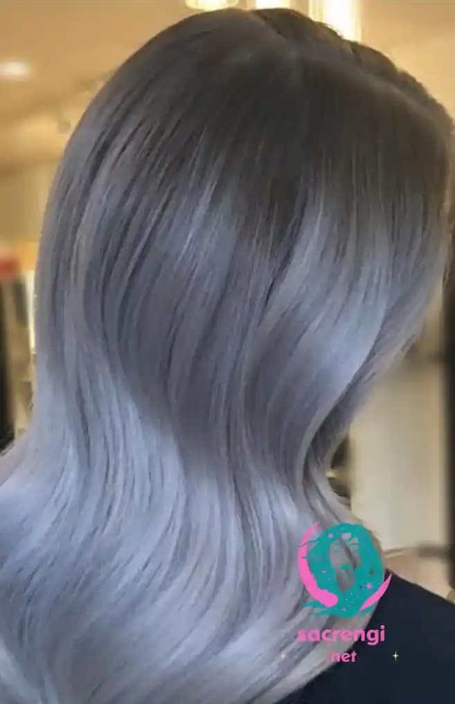 Füme Saç Rengi: Soğuk Alt Tonlu Ciltler İçin Modern ve Derinlikli Seçenekler