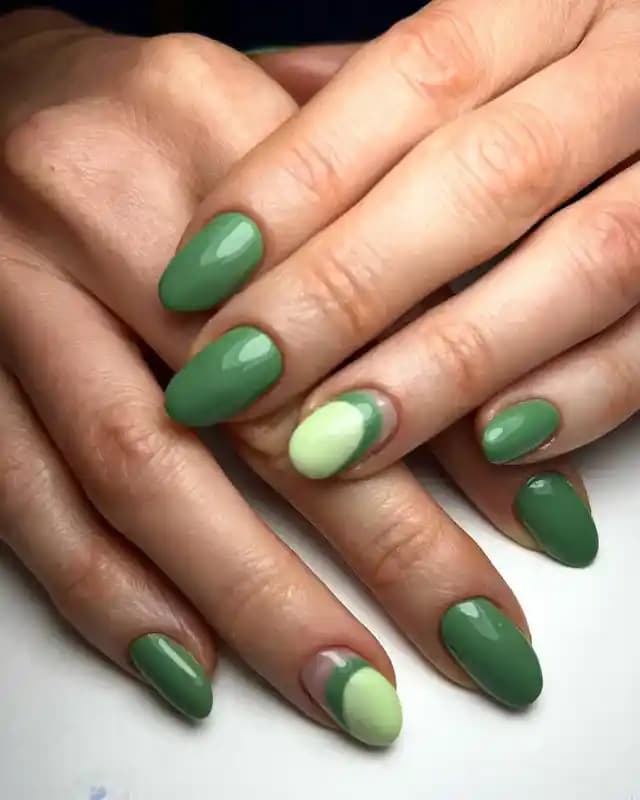 Yeşil Oje Modelleri: Canlı Tonlarla Stilinizde Doğal ve Enerjik Dokunuşlar