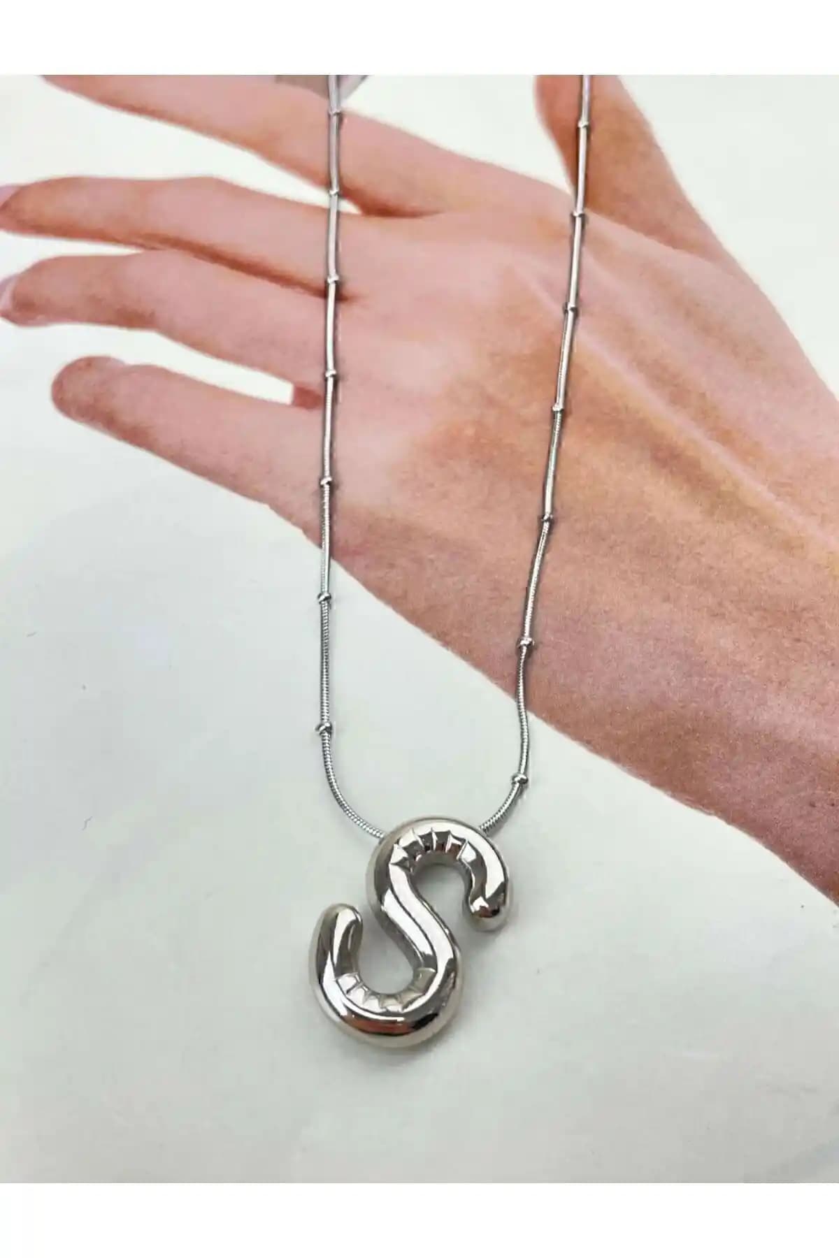 Zerde S Harfi Balon Kabarcık Kolye – Paslanmaz Çelik, Gümüş Renk, Dayanıklı ve Şık