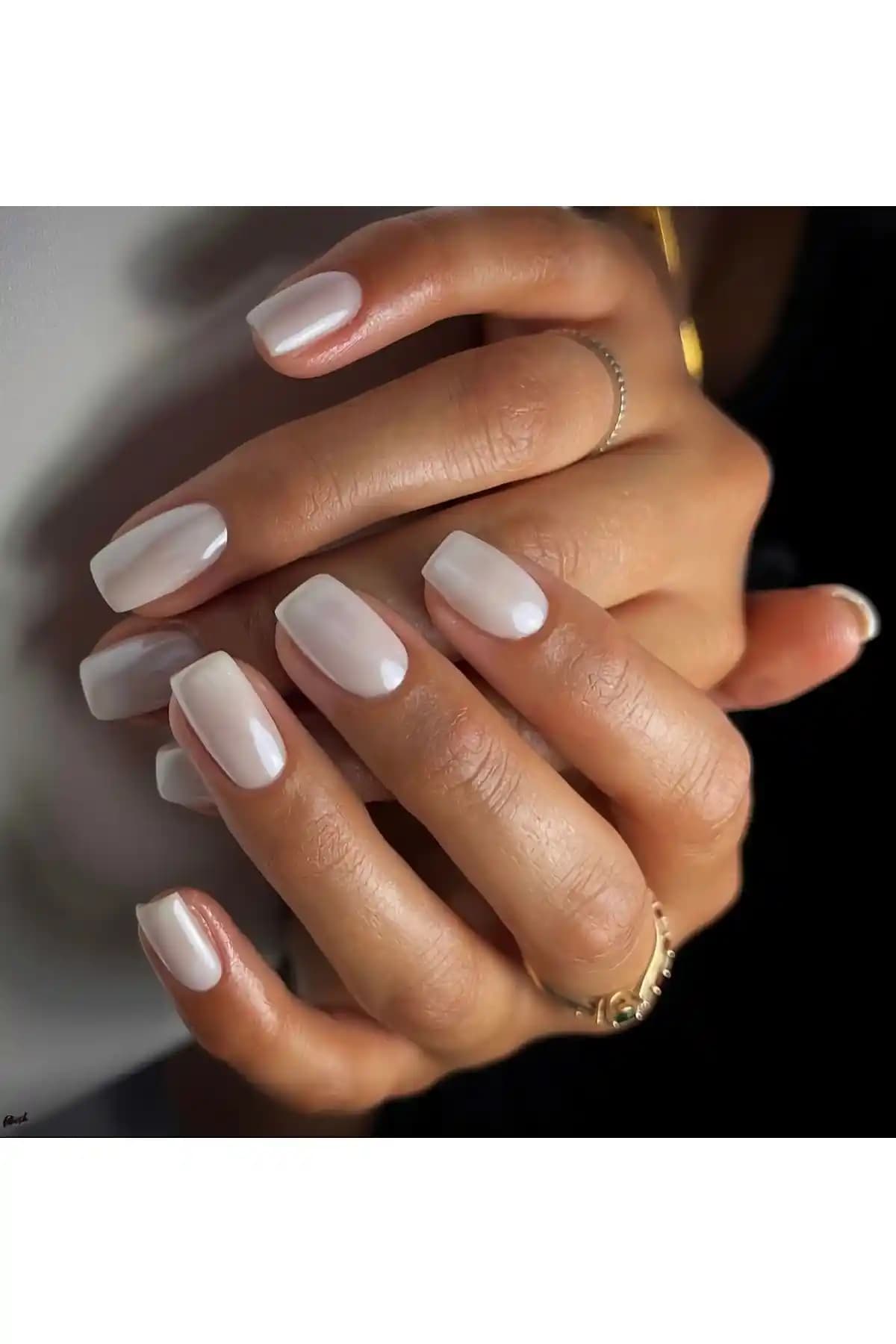 ZERDÜNYA Beyaz Sedef 20'li Küt Takma Tırnak Seti: Hızlı Günlük Şıklık ve Kolay Uygulama