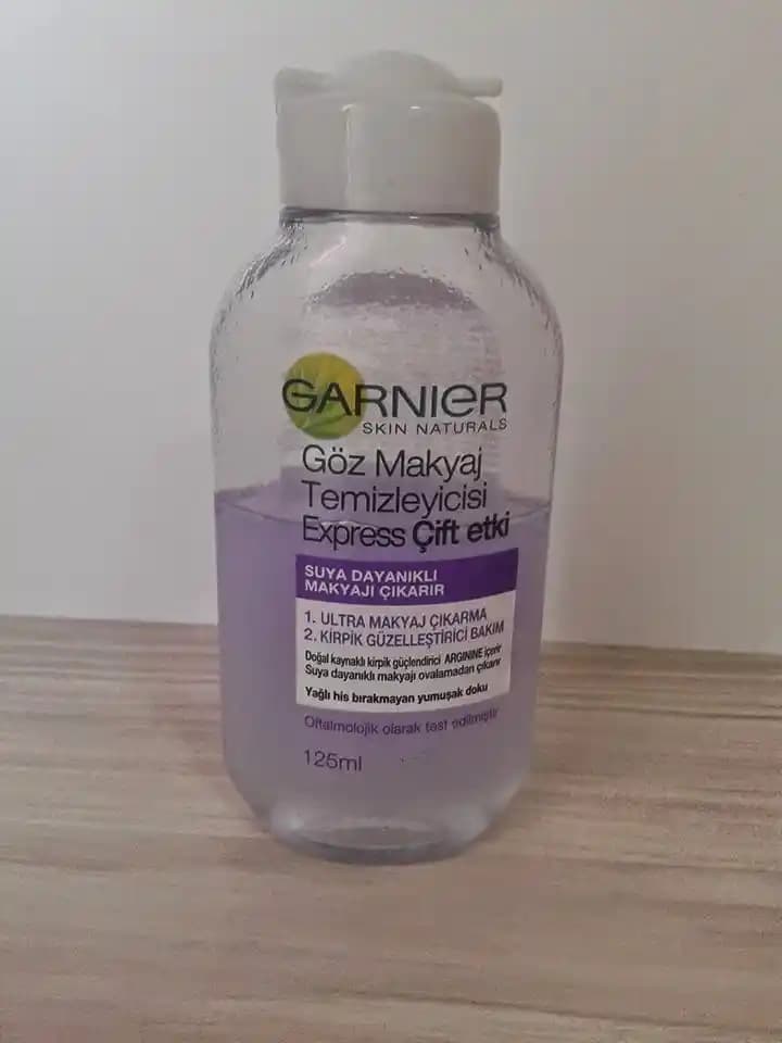 Garnier Çift Fazlı Göz Makyaj Temizleyicisi: Hassas Gözler İçin Etkili ve Güvenli Çözüm