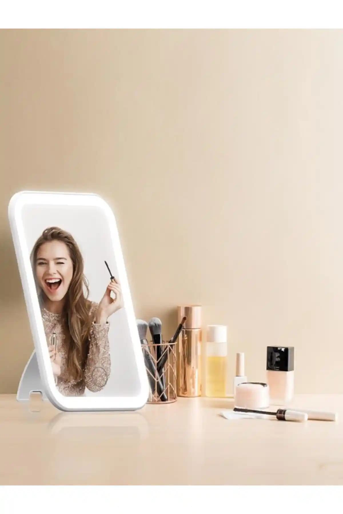 Masaüstü makyaj aynası seçiminde dikkat edilmesi gerekenler ve trendler