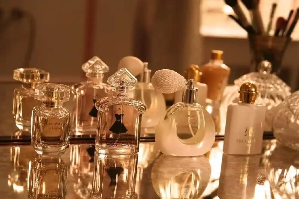 Pahalı Parfümler: Lüks ve Prestijin Simgesi Olarak Değerli Kokular
