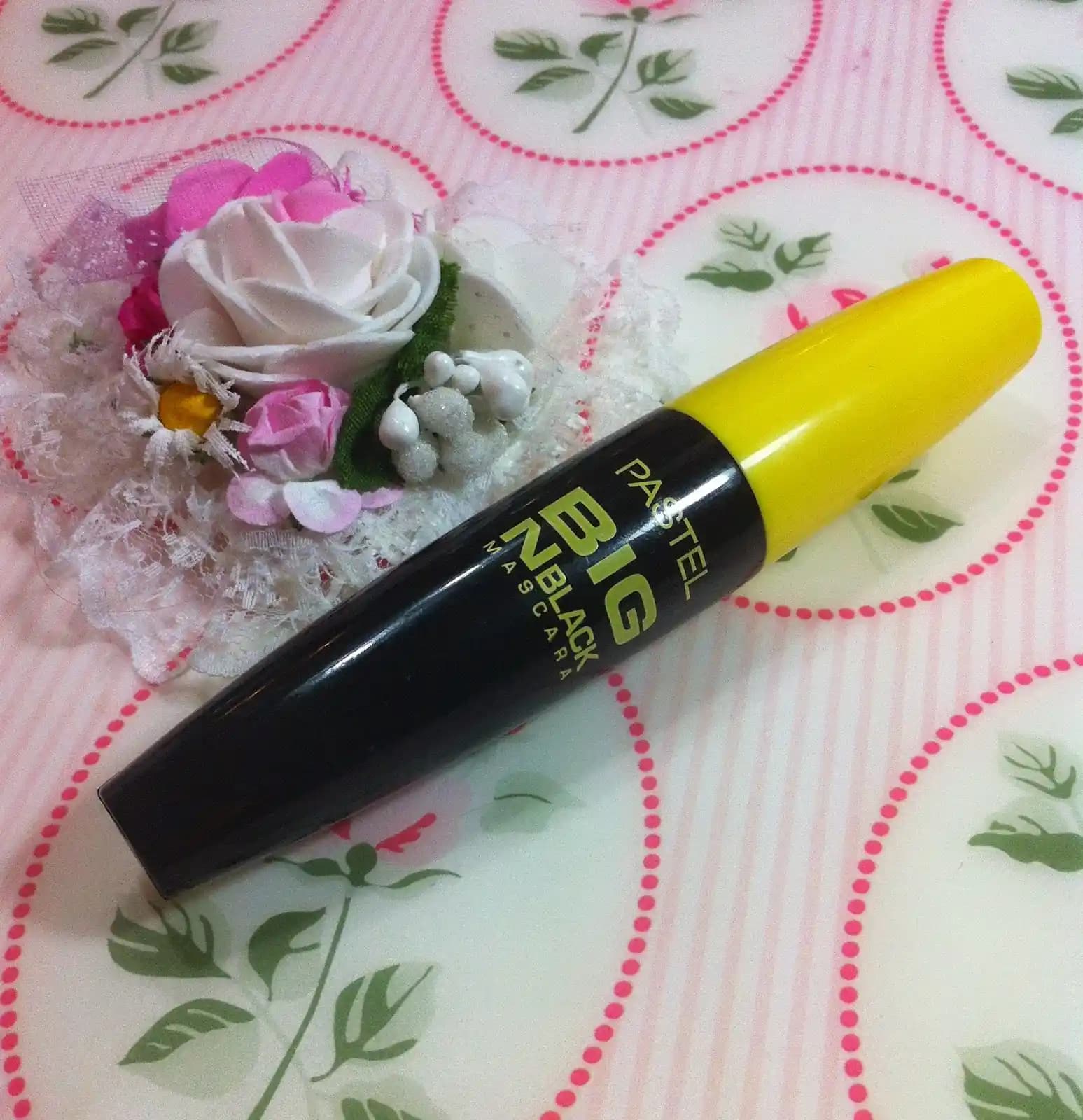 Pastel Big N Black Maskara ile Gözlerde Çarpıcı ve Dolgun Bakışlar Yaratın